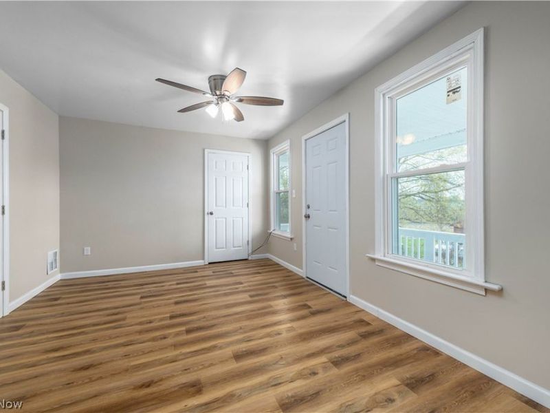 828 W 11th Street, Lorain, OH 44052 Photo 14