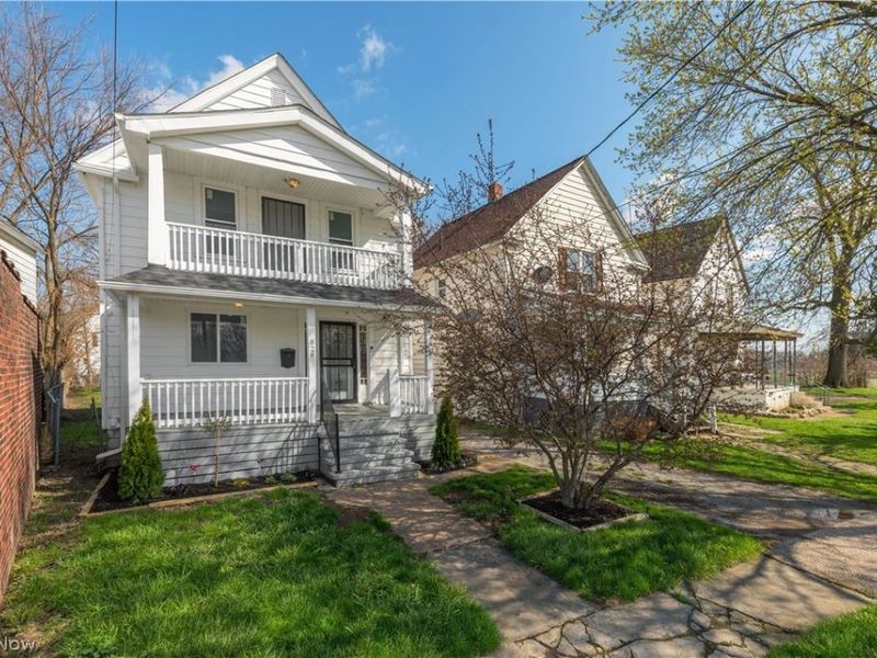 828 W 11th Street, Lorain, OH 44052 Photo 2