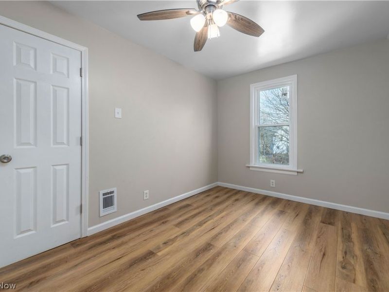 828 W 11th Street, Lorain, OH 44052 Photo 20