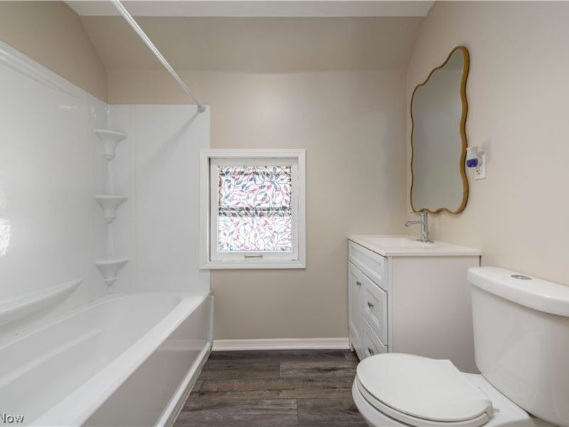 828 W 11th Street, Lorain, OH 44052 Photo 23