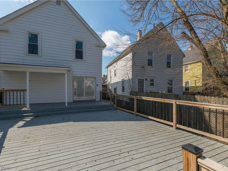 828 W 11th Street, Lorain, OH 44052 Photo 28