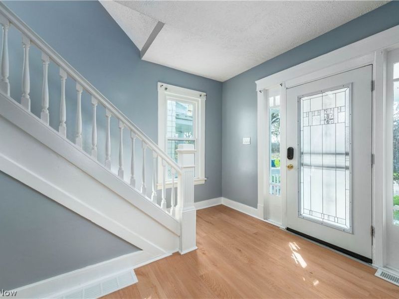 828 W 11th Street, Lorain, OH 44052 Photo 5