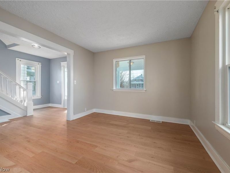 828 W 11th Street, Lorain, OH 44052 Photo 7