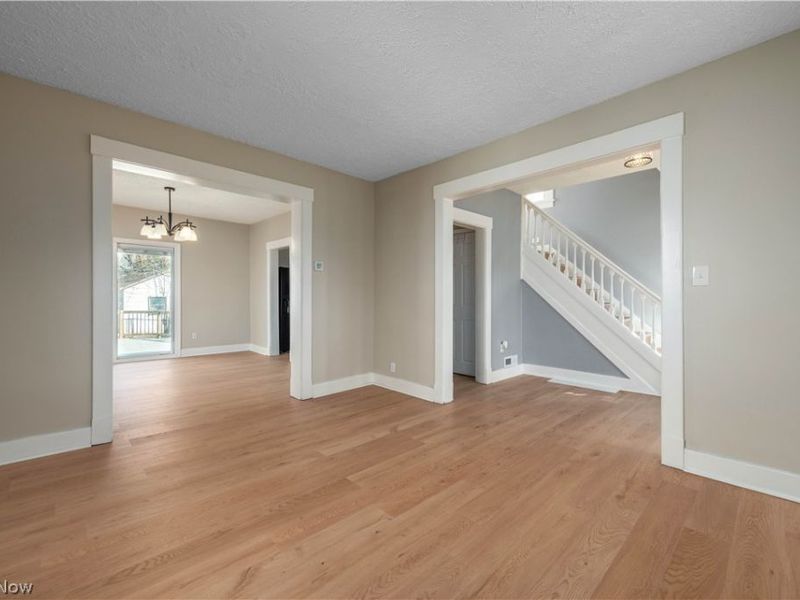 828 W 11th Street, Lorain, OH 44052 Photo 8