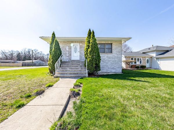 16446 Spaulding Avenue , Markham, IL 60428