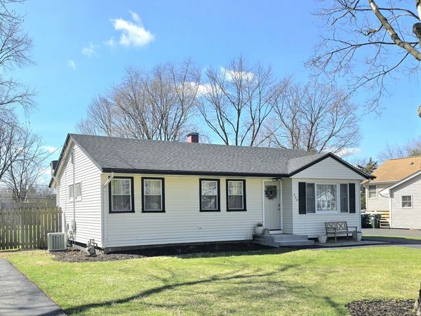 344 Douglas Road , Batavia, IL 60510