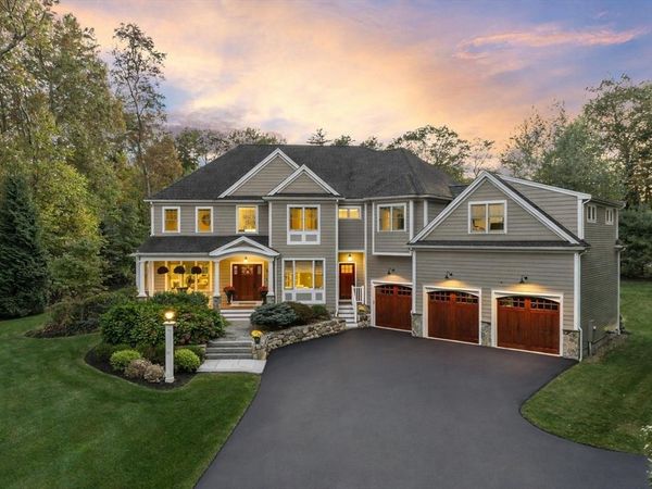 2 Jackson Dr, Acton, MA 01720