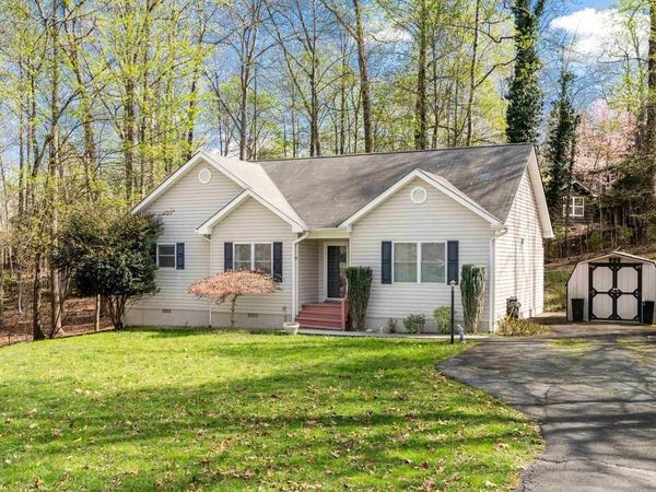 3 BROUGHAM RD , PALMYRA, VA 22963