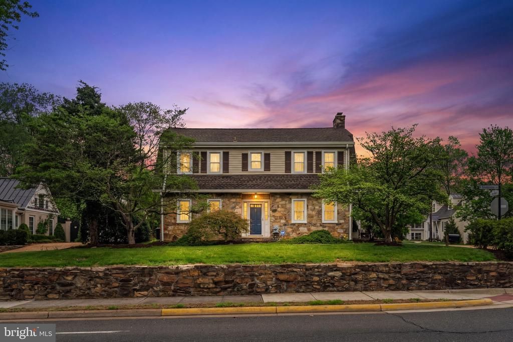 700 W Washington Street , Middleburg, VA 20117 Main Photo