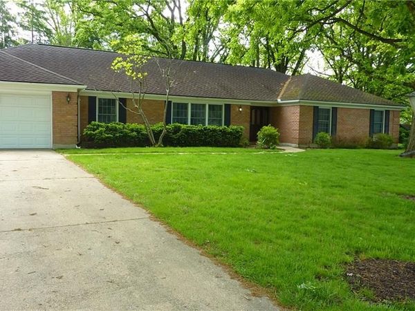 665 Dionne Court, Washington TWP, OH 45459