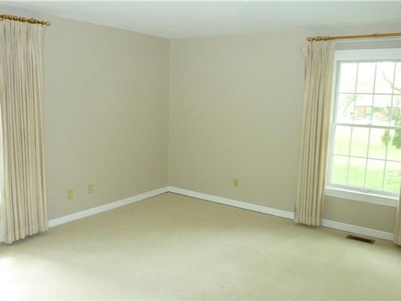 665 Dionne Court, Washington Township, OH 45459 Photo 9