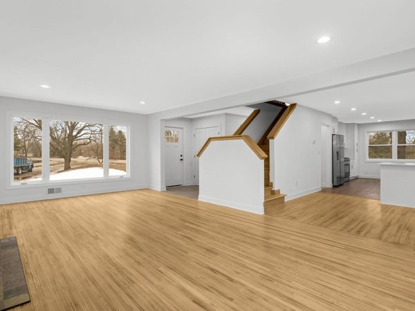 1077 Century Avenue S, Maplewood, MN 55119