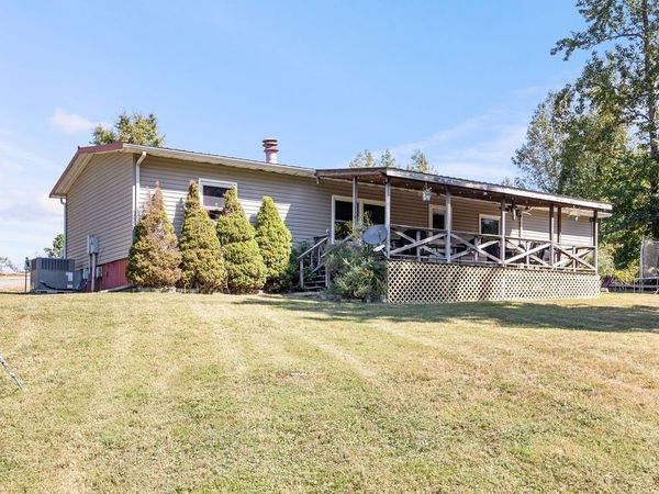 6184 Dewey Carr Rd , Bethpage, TN 37022