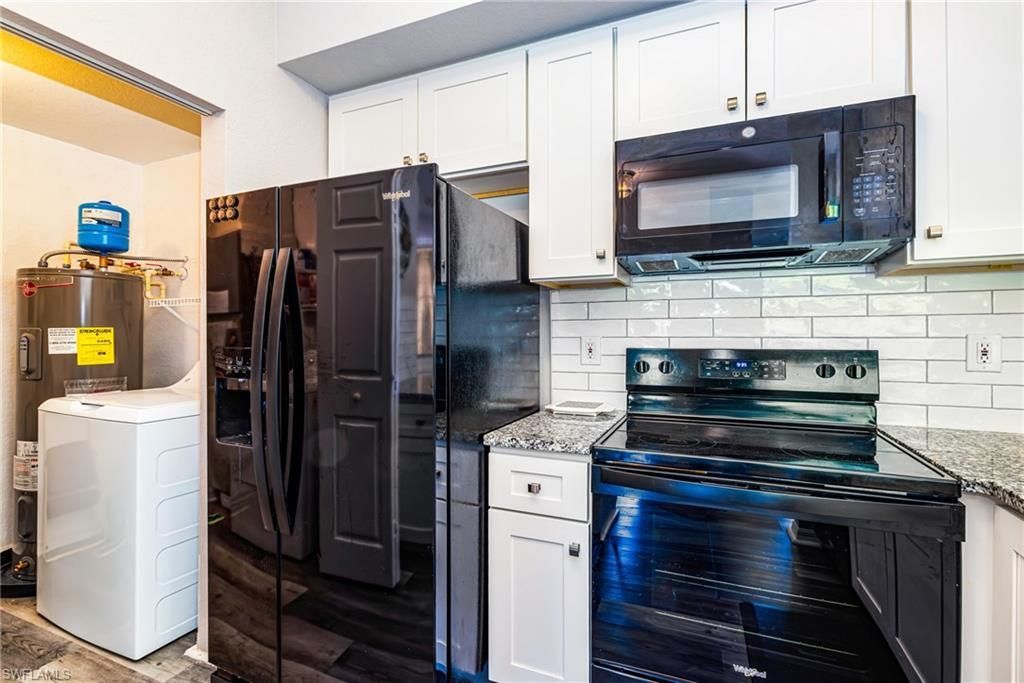 6361 Aragon Way, Unit 303, Fort Myers, FL 33966 Photo