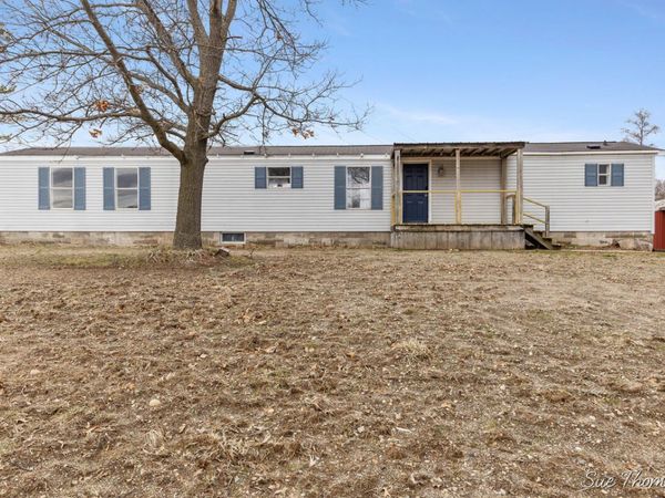 3216 W Lakeside Drive, Sidney, MI 48885