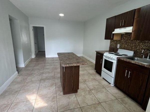 18257 NW 23rd Avenue, Unit 1, Miami Gardens, FL 33056