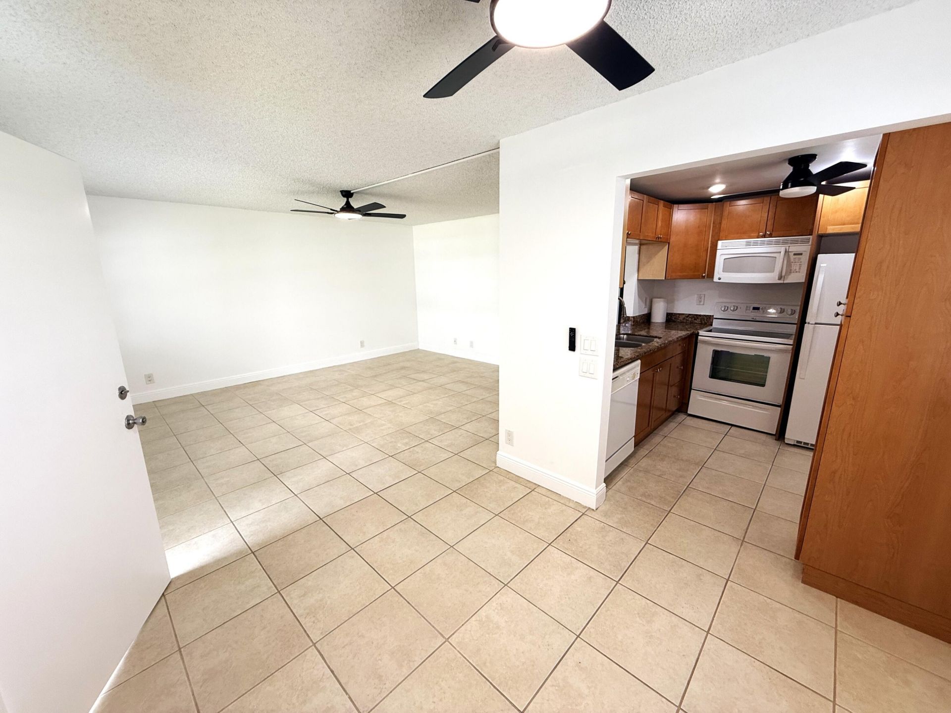 586 Normandy, Unit 586, Delray Beach, FL 33484 Photo