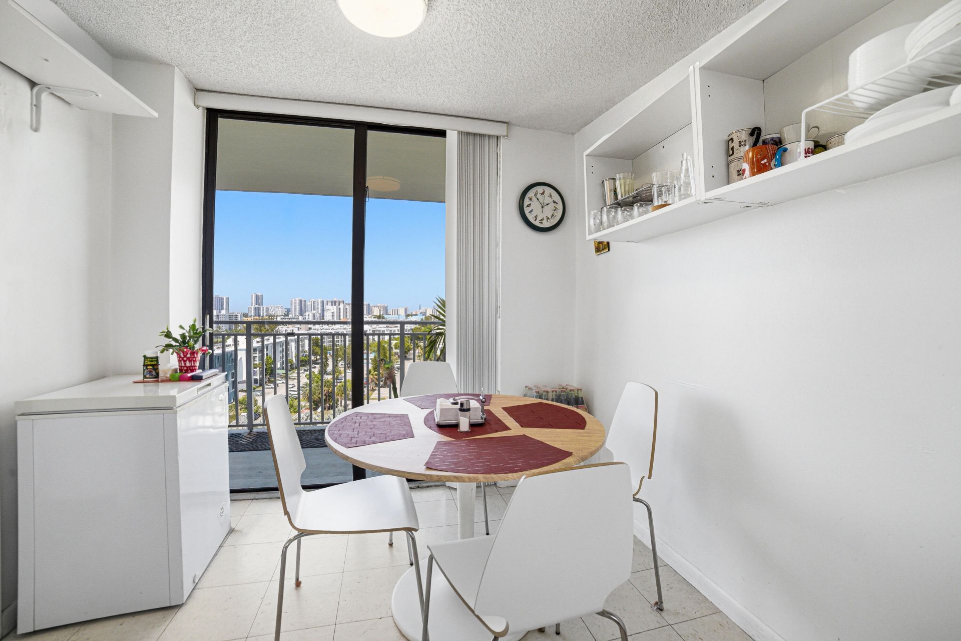 210 174th Street, Unit 1110, Sunny Isles Beach, FL 33160 Photo