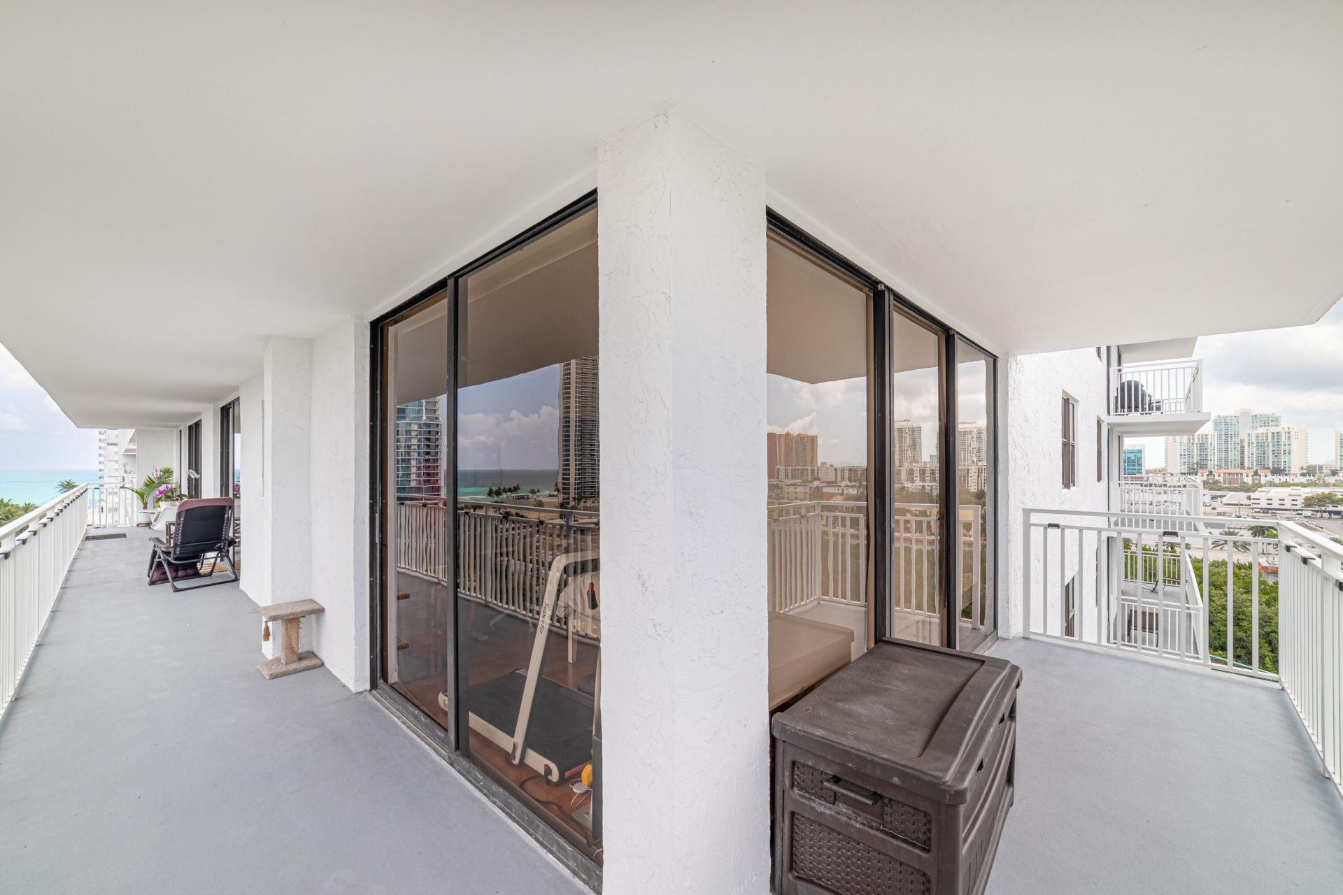 210 174th Street, Unit 1110, Sunny Isles Beach, FL 33160 Photo