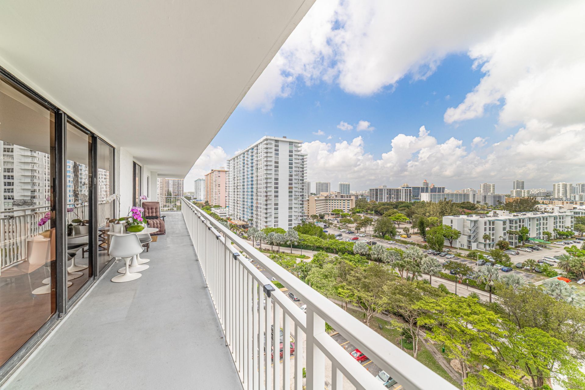 210 174th Street, Unit 1110, Sunny Isles Beach, FL 33160 Photo