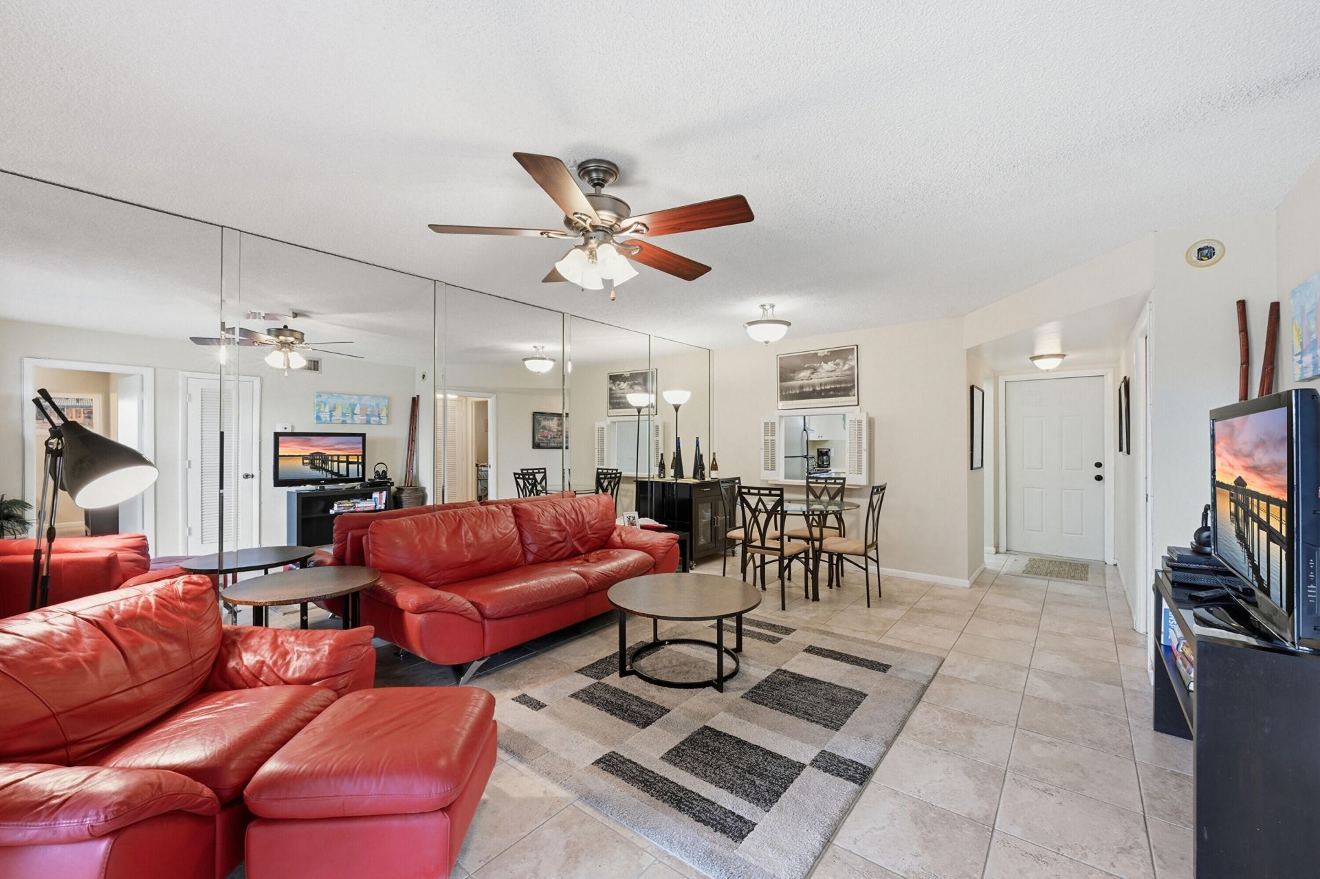 630 Tennis Club Drive, Unit 404, Fort Lauderdale, FL 33311 Photo