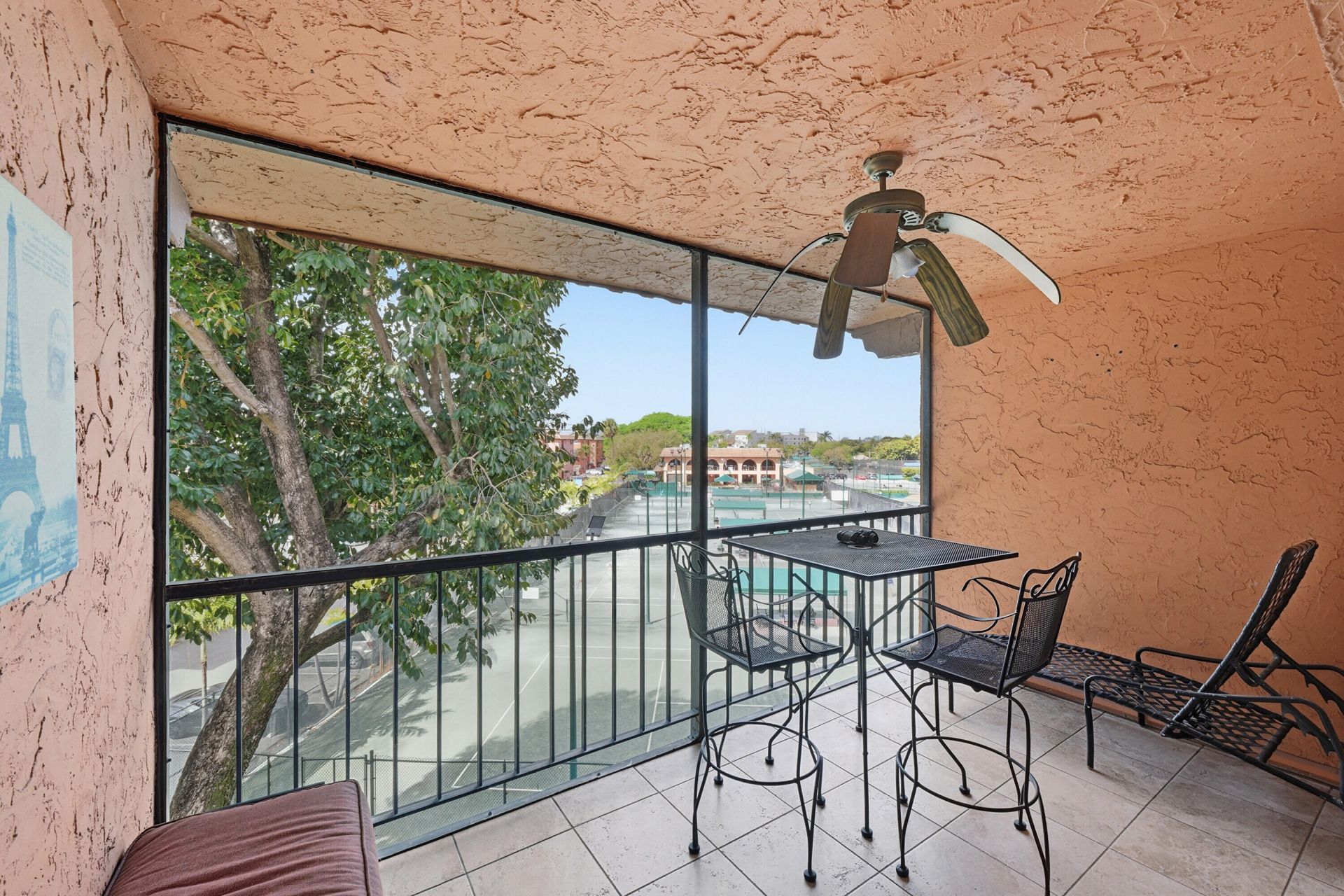 630 Tennis Club Drive, Unit 404, Fort Lauderdale, FL 33311 Photo