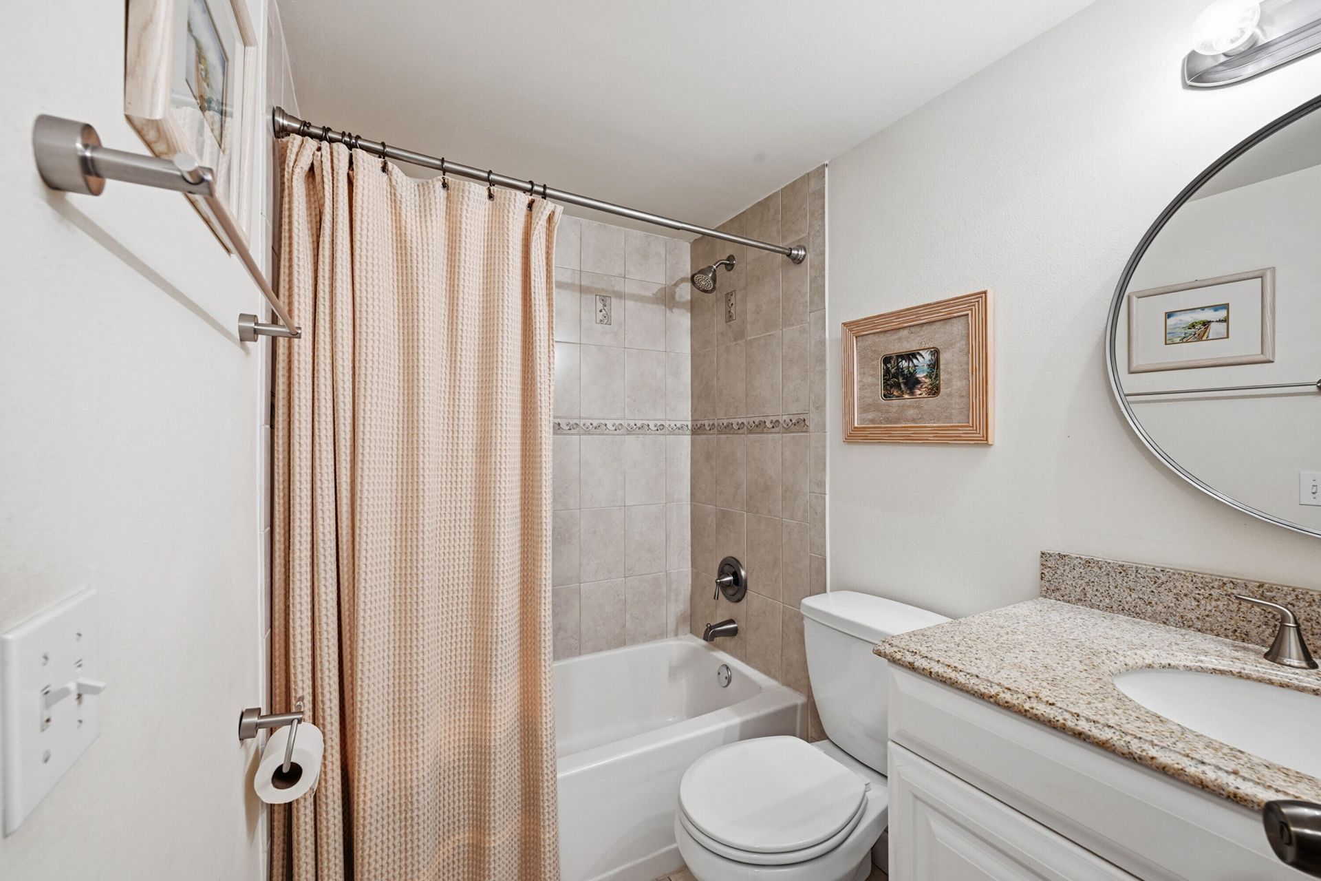 630 Tennis Club Drive, Unit 404, Fort Lauderdale, FL 33311 Photo