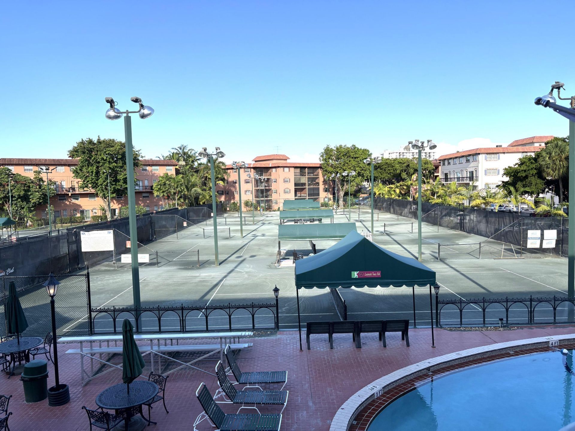 630 Tennis Club Drive, Unit 404, Fort Lauderdale, FL 33311 Photo