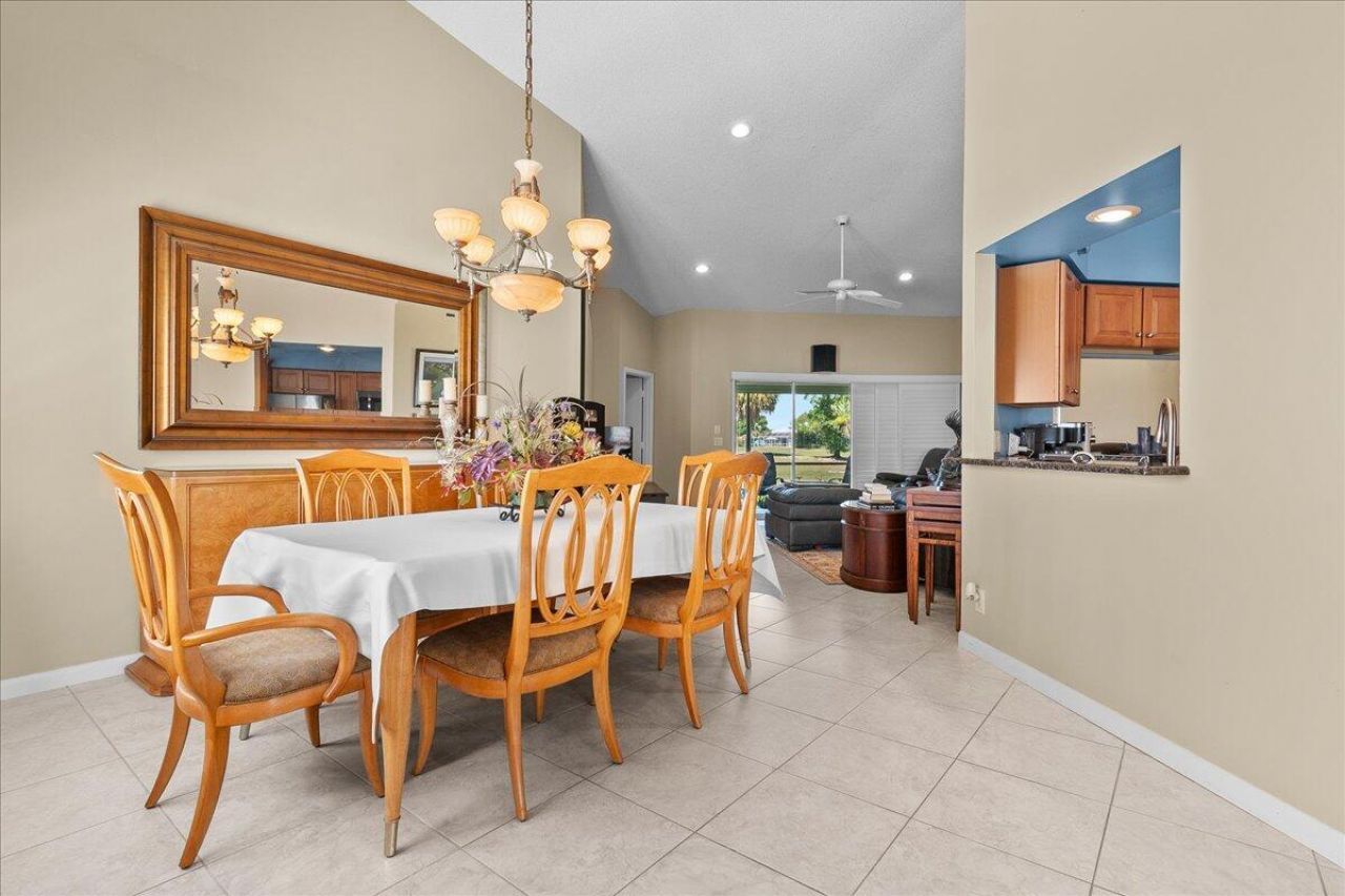 2424 SW Foxpoint Trail, Palm City, FL 34990 Photo