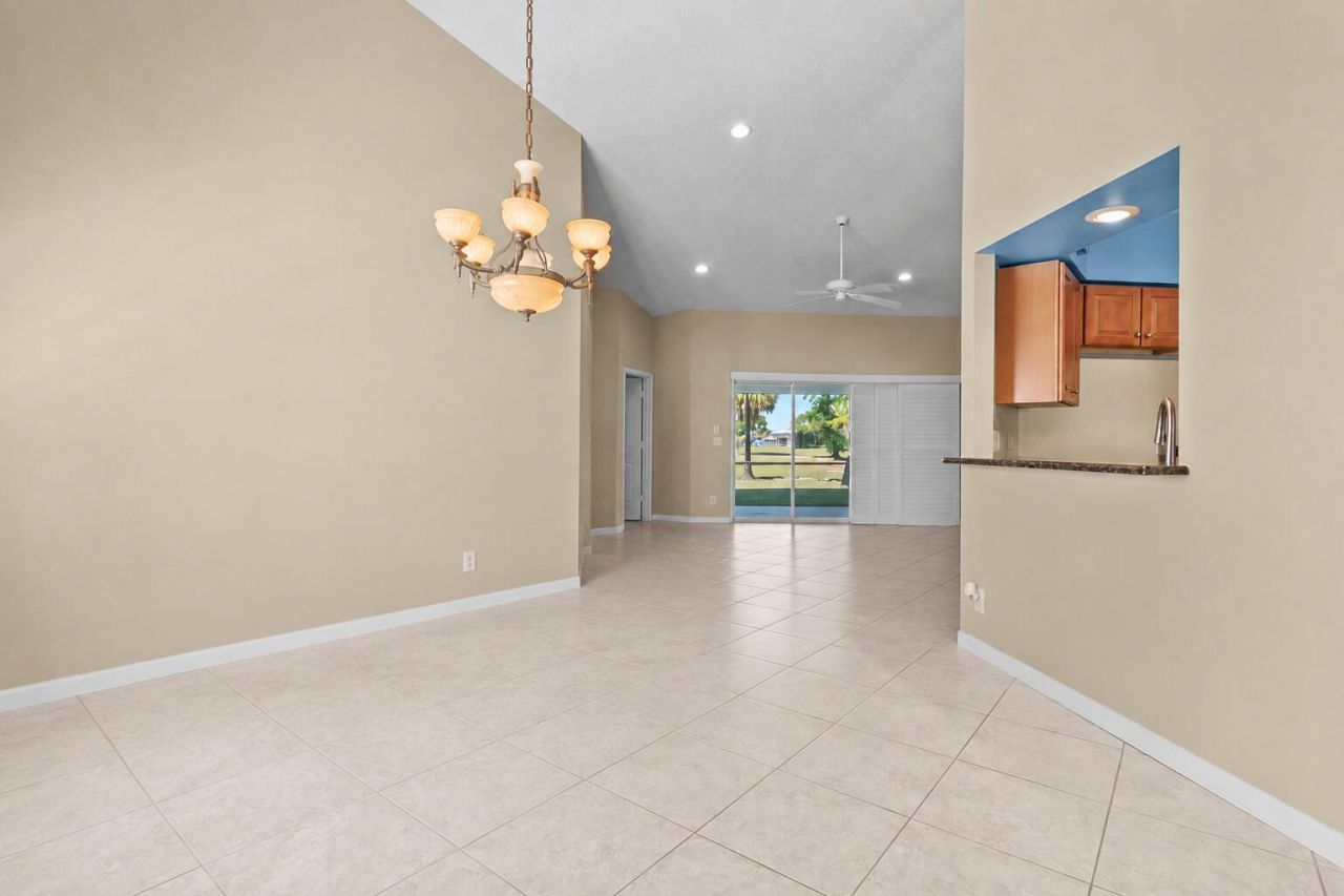 2424 SW Foxpoint Trail, Palm City, FL 34990 Photo