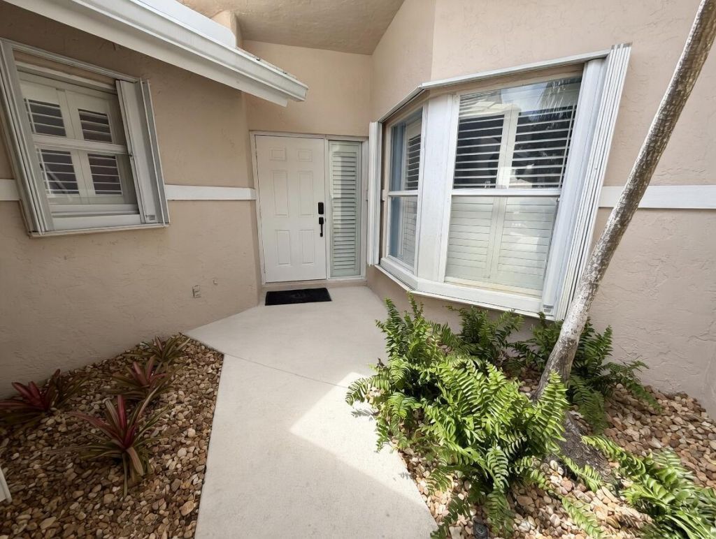 2424 SW Foxpoint Trail, Palm City, FL 34990 Photo