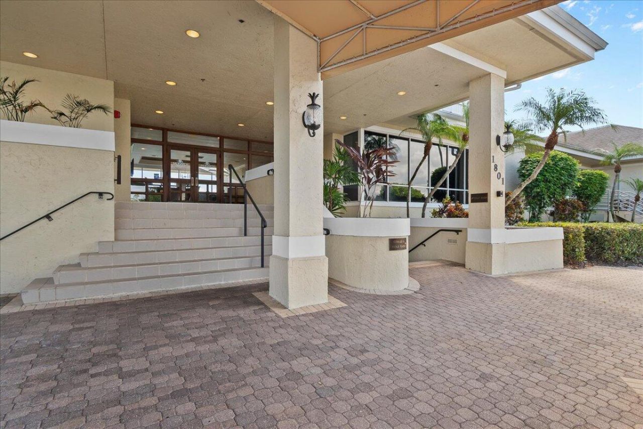 2424 SW Foxpoint Trail, Palm City, FL 34990 Photo