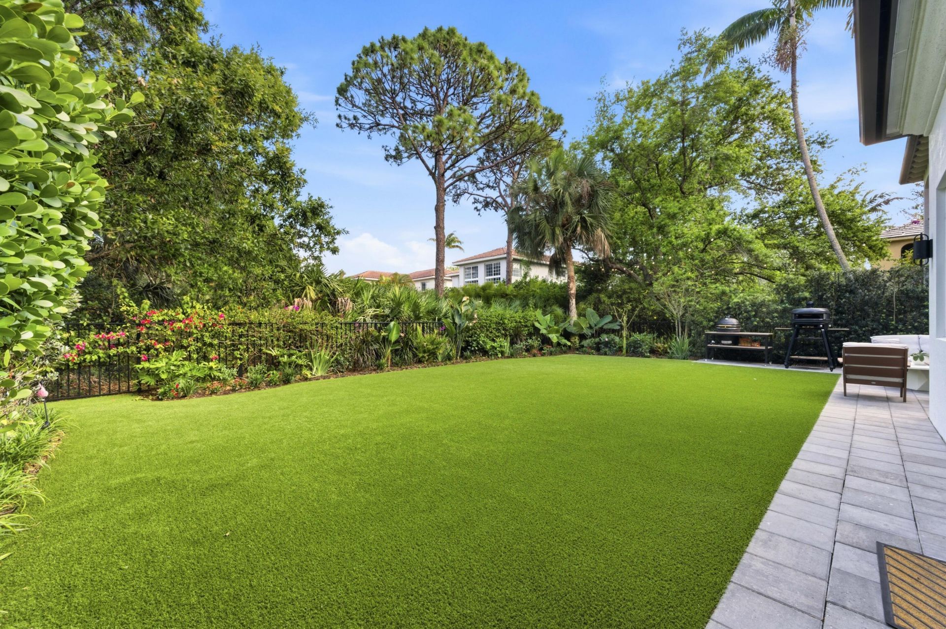 943 Mill Creek Drive, Palm Beach Gardens, FL 33410 Photo