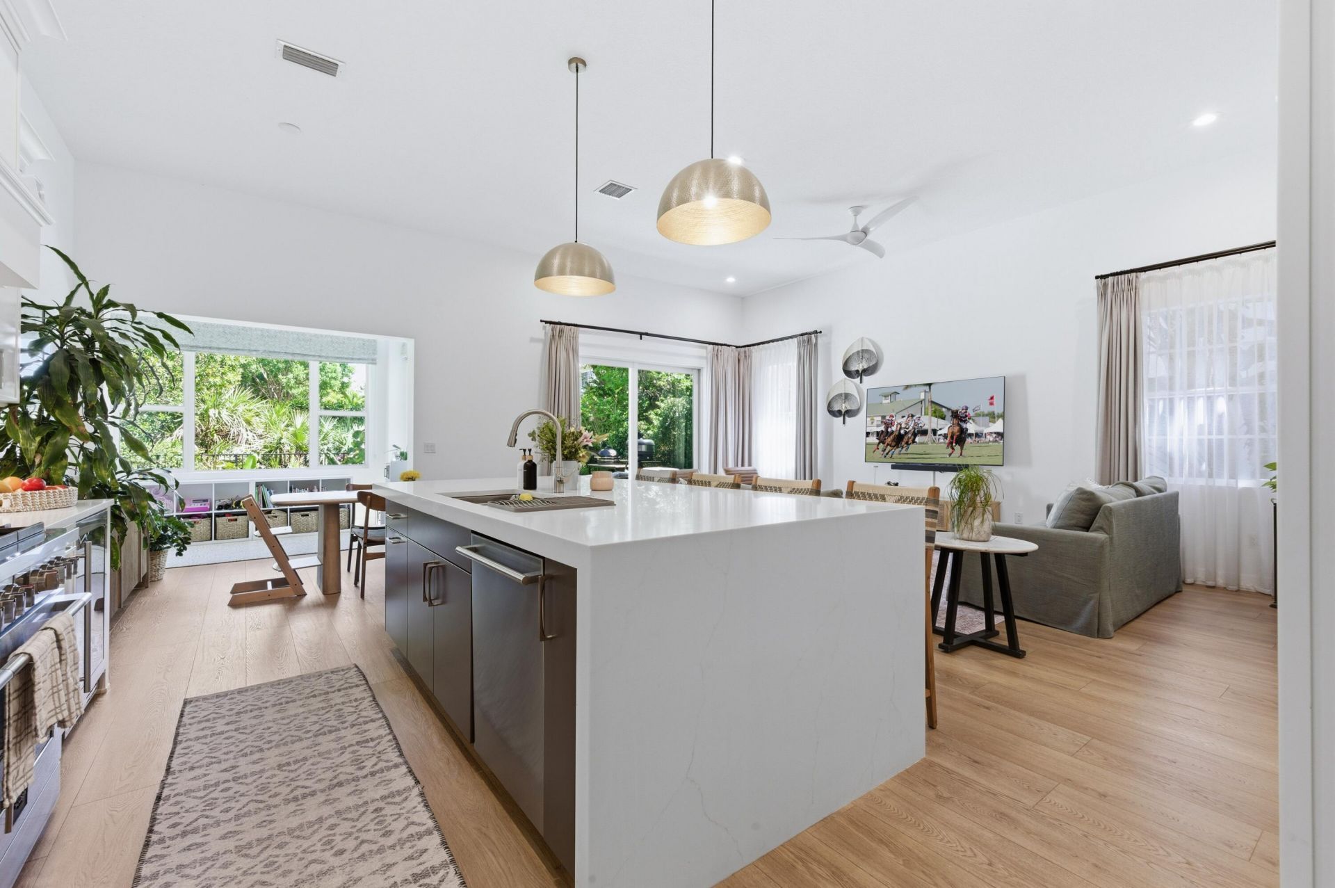 943 Mill Creek Drive, Palm Beach Gardens, FL 33410 Photo