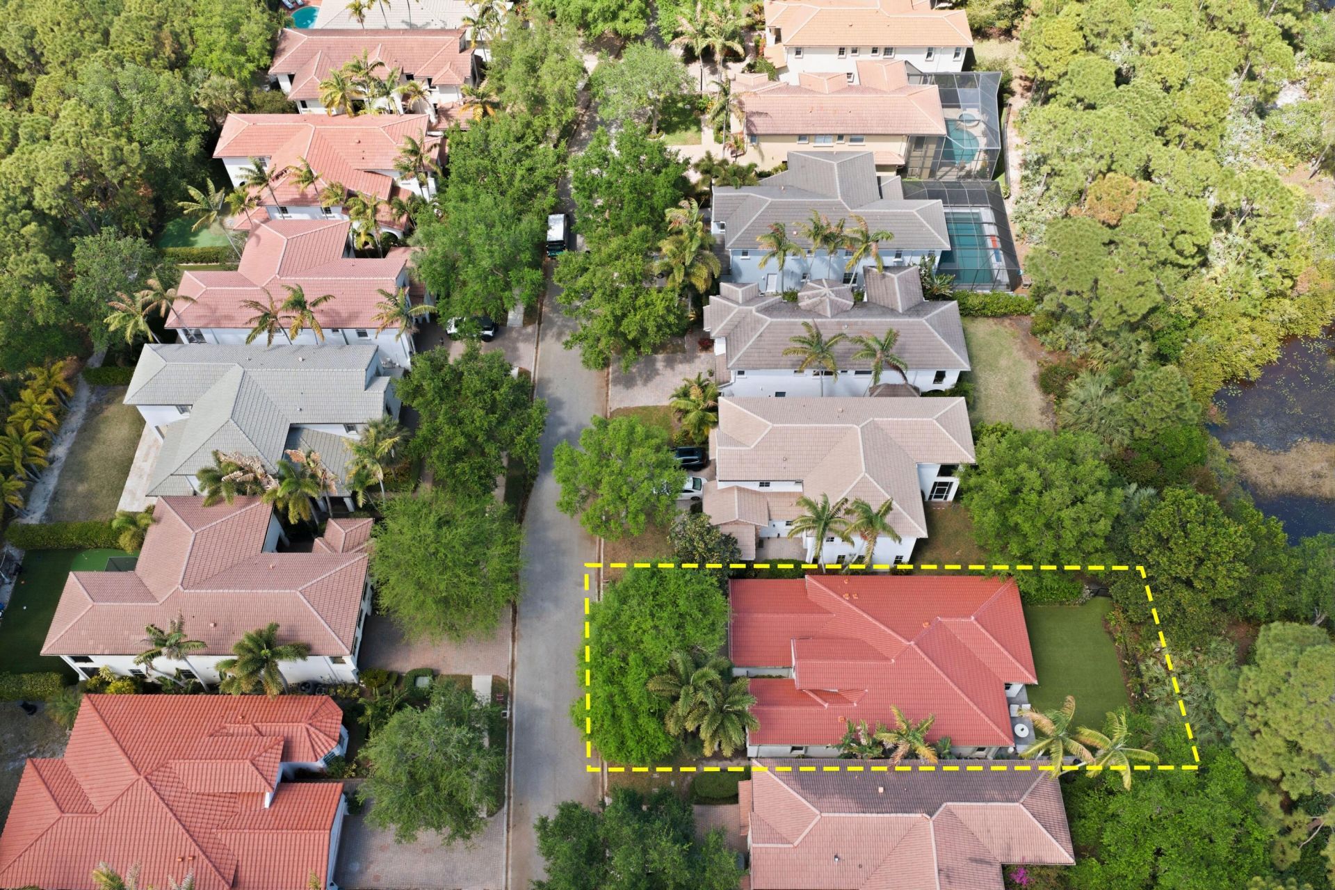 943 Mill Creek Drive, Palm Beach Gardens, FL 33410 Photo