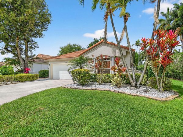 9718 Harbour Lake Circle, Boynton Beach, FL 33437
