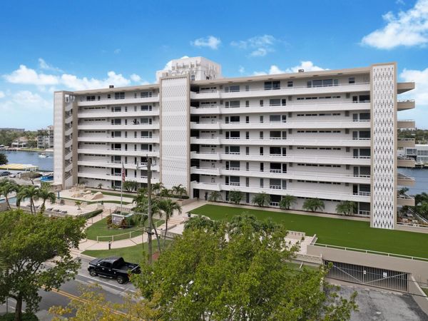 201 N Riverside Drive, Unit 402, Pompano Beach, FL 33062