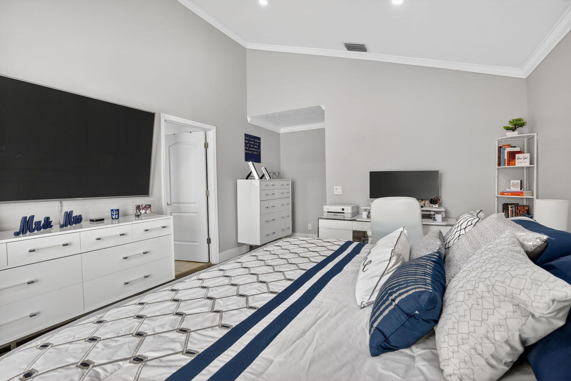 16323 NW 5th Street, Pembroke Pines, FL 33028 Photo