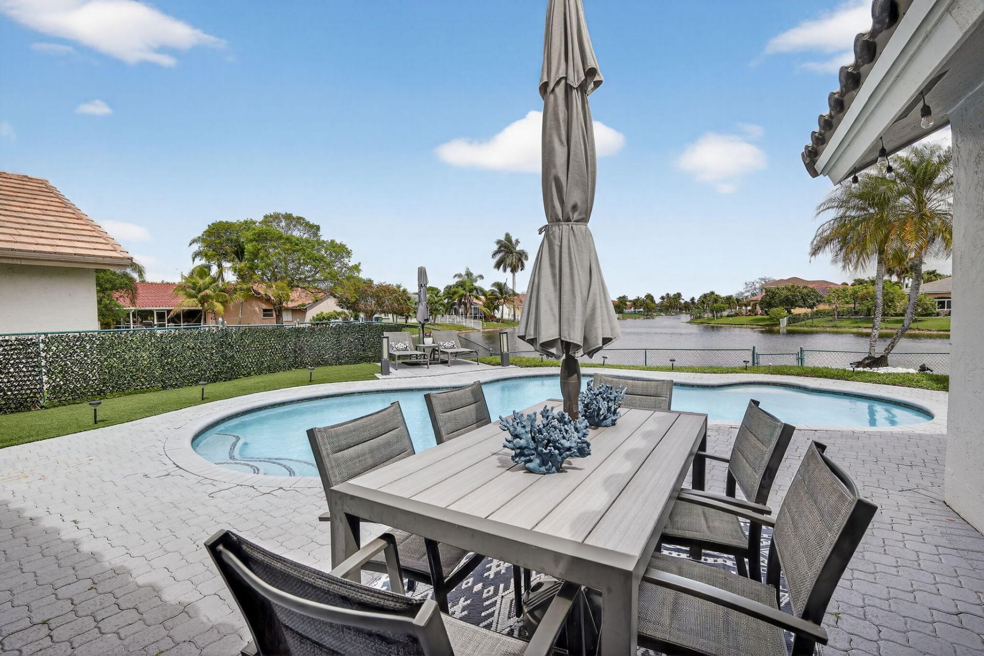 16323 NW 5th Street, Pembroke Pines, FL 33028 Photo