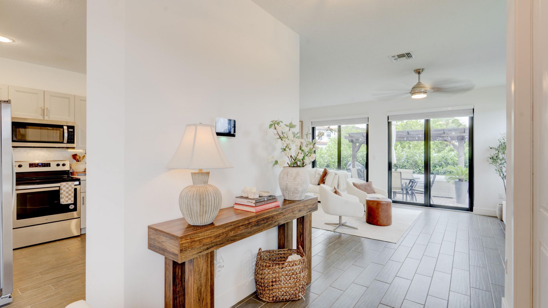 3001 King Palm Way, Riviera Beach, FL 33410 Photo