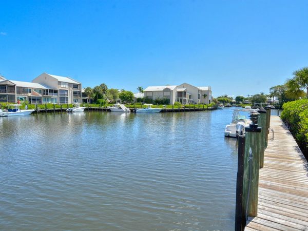 3901 SE Saint Lucie Boulevard, Unit B-13, Stuart, FL 34997