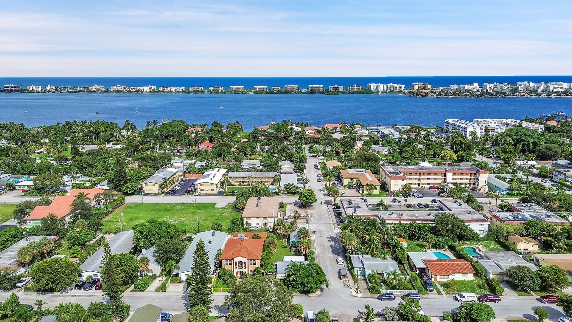 1331 S Palmway, Lake Worth Beach, FL 33460 Photo