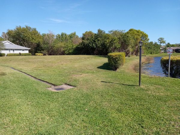 630 E Pointe Ct SW, Vero Beach, FL 32962