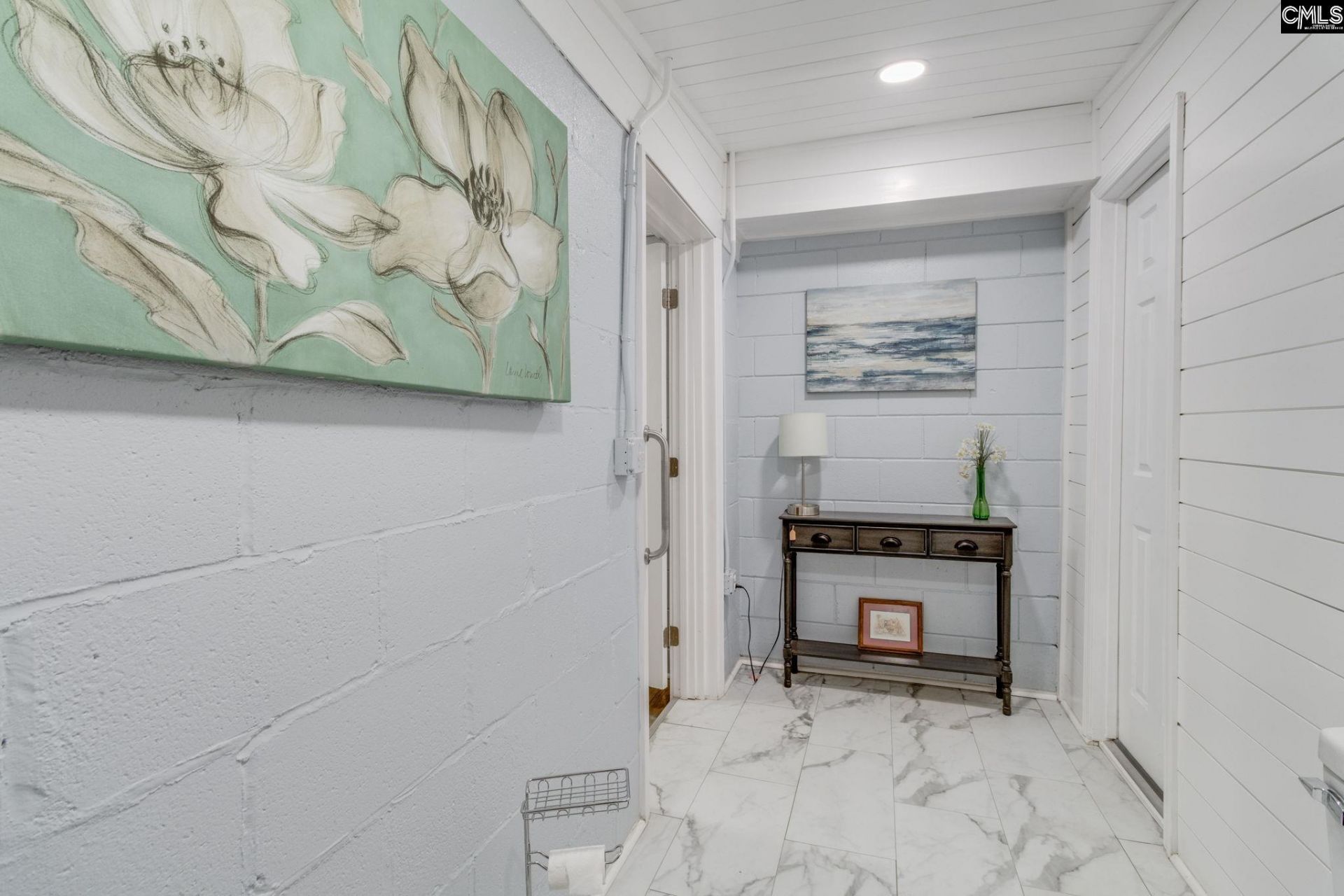 1051 21 Us Highway  Photo 17