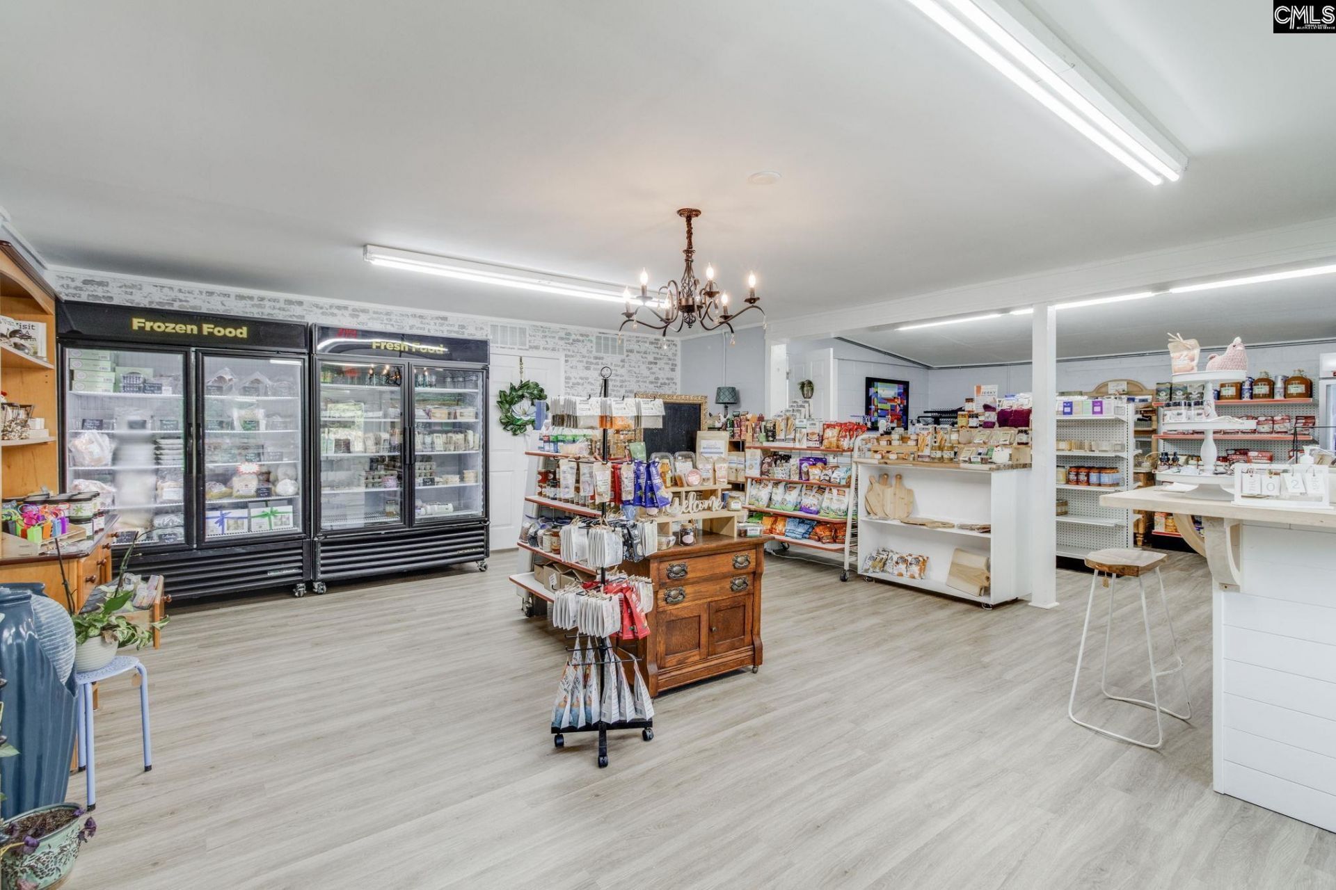 1051 21 Us Highway  Photo 8