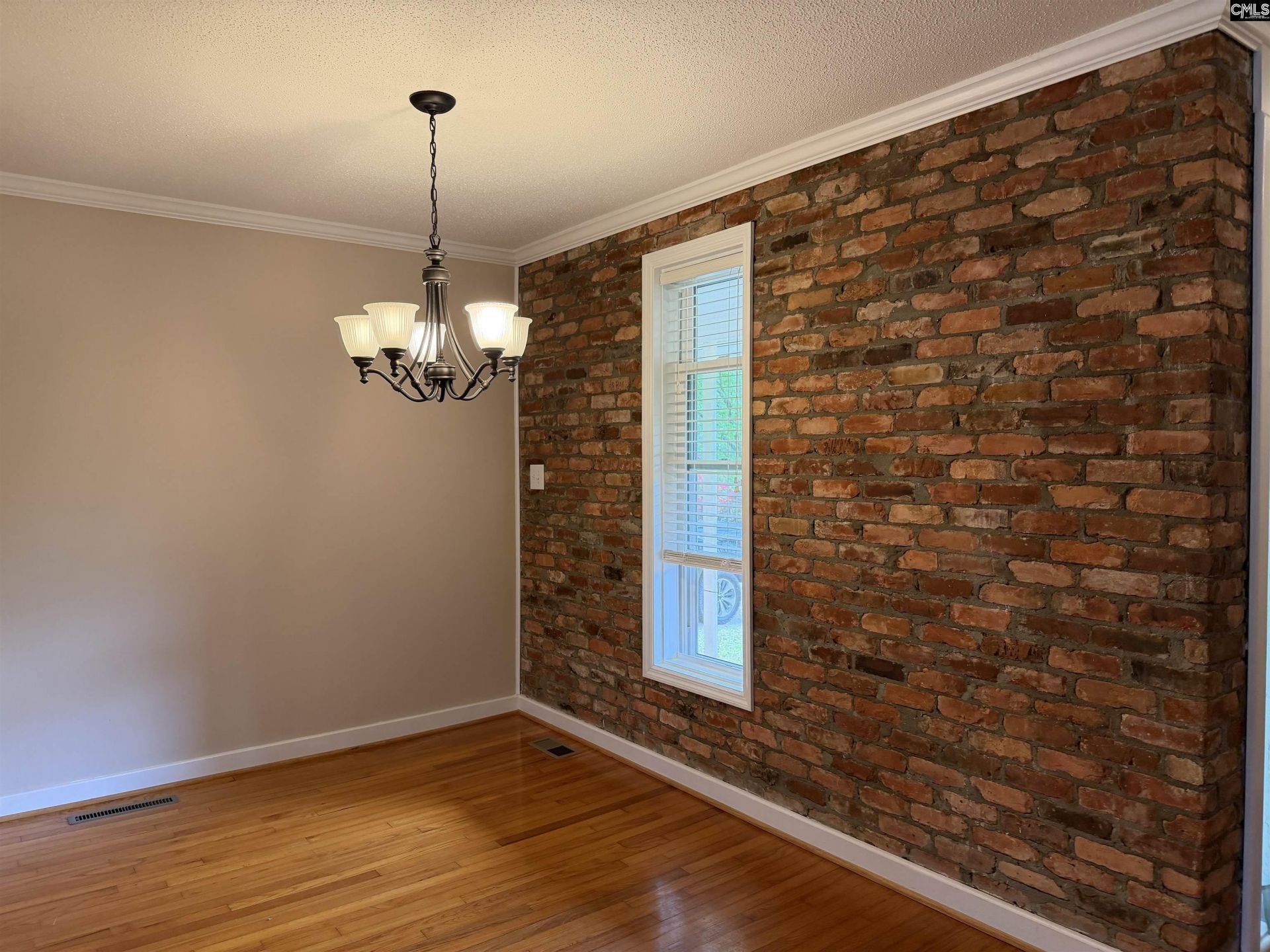 1705 Brook Drive  Photo 10