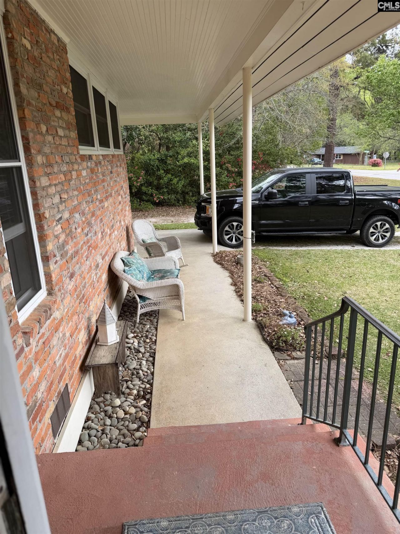 1705 Brook Drive  Photo 4