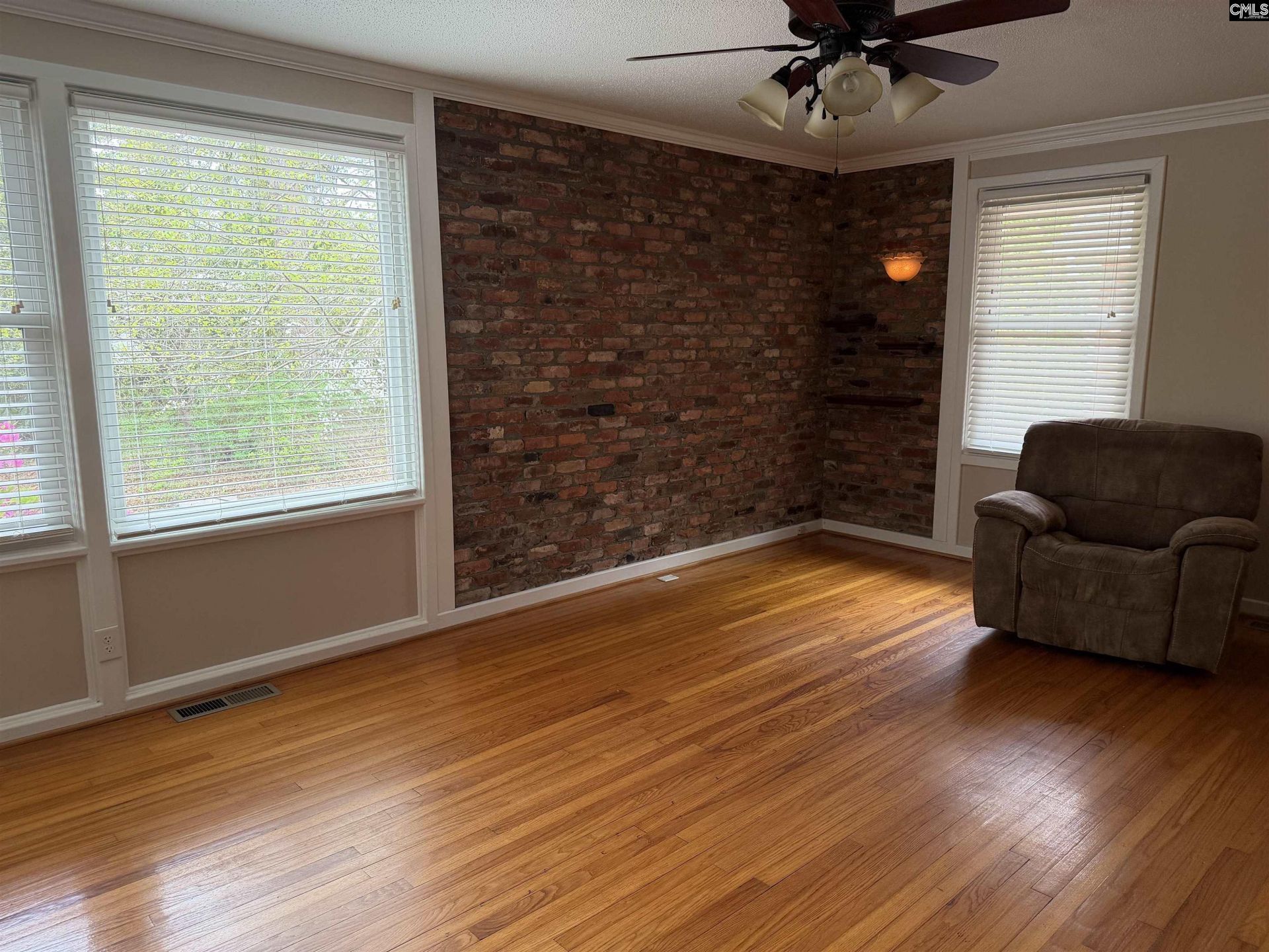 1705 Brook Drive  Photo 5