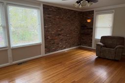 1705 Brook Drive  photo 4