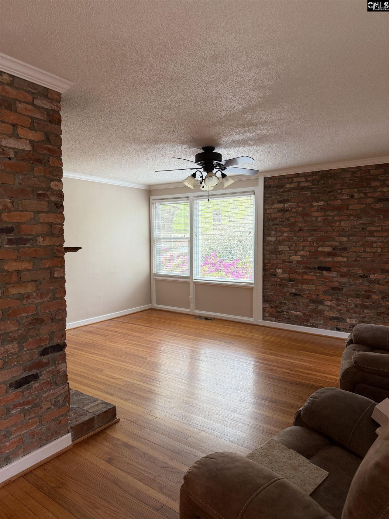 1705 Brook Drive  Photo 7